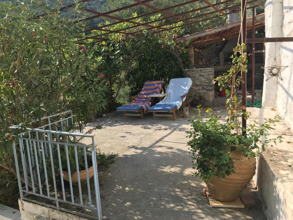 Maison Charme Avec Piscine Privee, Pres De La Mer A Sappounakeika, Tyros Sapounakeika Exterior photo